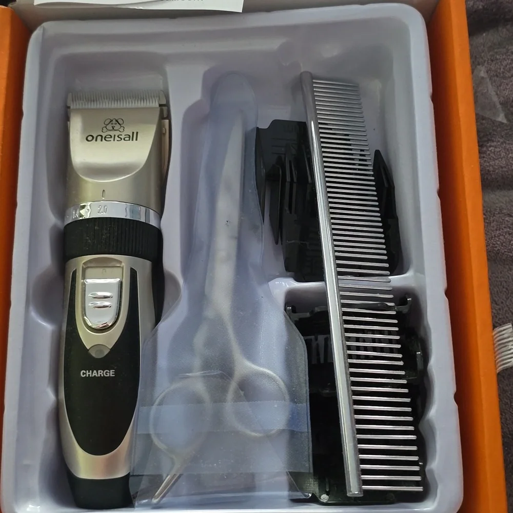 Orange Dog Grooming Kit